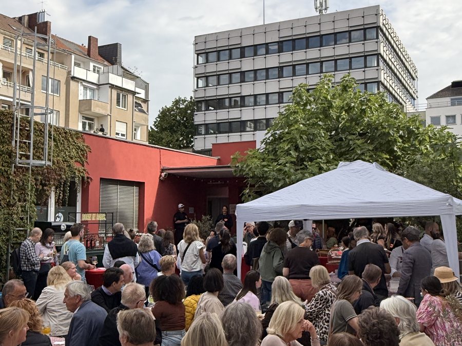 Volle Tische beim Chefs-in-Town-Lunch bei Lettinis